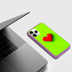 Чехол iPhone 11 Pro матовый Пиксельное красное сердечко, цвет: 3D-фиолетовый — фото 2