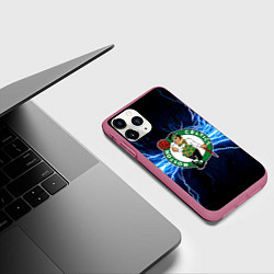 Чехол iPhone 11 Pro матовый Бостон Селтикс и удар молнии, цвет: 3D-малиновый — фото 2
