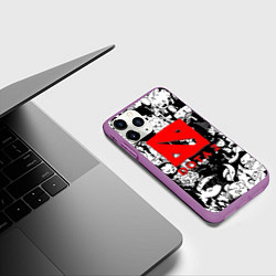 Чехол iPhone 11 Pro матовый Dota черно белые персонажи, цвет: 3D-фиолетовый — фото 2