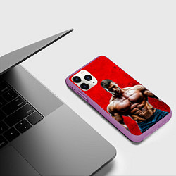 Чехол iPhone 11 Pro матовый Бодибилдер на красном, цвет: 3D-фиолетовый — фото 2