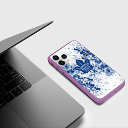 Чехол iPhone 11 Pro матовый Toronto Maple Leafs NHL white, цвет: 3D-фиолетовый — фото 2