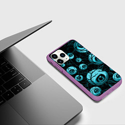 Чехол iPhone 11 Pro матовый Синие глаза, цвет: 3D-фиолетовый — фото 2