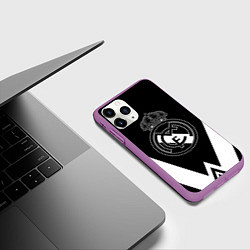 Чехол iPhone 11 Pro матовый Real Madrid геометрия спорт, цвет: 3D-фиолетовый — фото 2