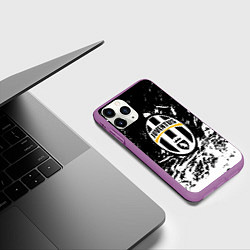 Чехол iPhone 11 Pro матовый Ювентус краски всплеск штрихи, цвет: 3D-фиолетовый — фото 2