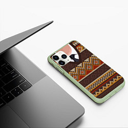 Чехол iPhone 11 Pro матовый Зимний узор с галстуком, цвет: 3D-салатовый — фото 2