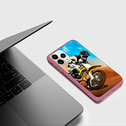 Чехол iPhone 11 Pro матовый Эндуро, цвет: 3D-малиновый — фото 2