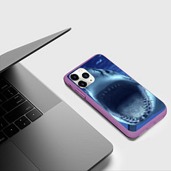 Чехол iPhone 11 Pro матовый Белая акула, цвет: 3D-фиолетовый — фото 2