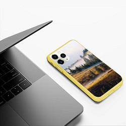 Чехол iPhone 11 Pro матовый Туман в горах, цвет: 3D-желтый — фото 2