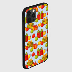 Чехол для iPhone 12 Pro Max Новогодний паттерн с подарками и ёлочными шариками, цвет: 3D-черный — фото 2