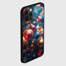 Чехол для iPhone 12 Pro Max Красные и синие шары на фоне елки, цвет: 3D-черный — фото 2