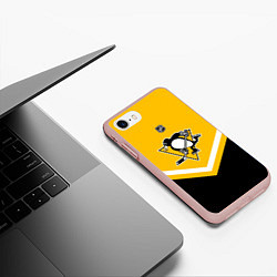 Чехол iPhone 7/8 матовый NHL: Pittsburgh Penguins, цвет: 3D-светло-розовый — фото 2