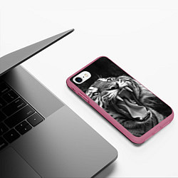 Чехол iPhone 7/8 матовый Гнев тигра, цвет: 3D-малиновый — фото 2