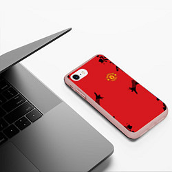 Чехол iPhone 7/8 матовый FC Manchester United: Red Original, цвет: 3D-светло-розовый — фото 2