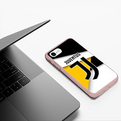 Чехол iPhone 7/8 матовый FC Juventus, цвет: 3D-светло-розовый — фото 2