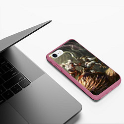 Чехол iPhone 7/8 матовый Кратос: Бог войны, цвет: 3D-малиновый — фото 2
