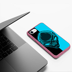 Чехол iPhone 7/8 матовый Space Alien, цвет: 3D-малиновый — фото 2