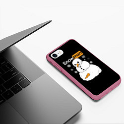 Чехол iPhone 7/8 матовый Снеговик, цвет: 3D-малиновый — фото 2