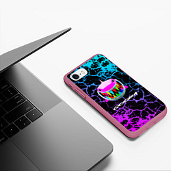 Чехол iPhone 7/8 матовый 6IX9INE: ТРЕЩИНЫ, цвет: 3D-малиновый — фото 2