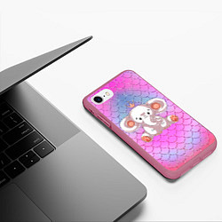 Чехол iPhone 7/8 матовый Маленький слоненок с короной, цвет: 3D-малиновый — фото 2