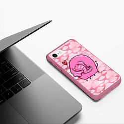 Чехол iPhone 7/8 матовый Розовый влюбленный слон, цвет: 3D-малиновый — фото 2