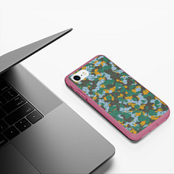 Чехол iPhone 7/8 матовый Цифровой камуфляж - зелено-голубой, цвет: 3D-малиновый — фото 2