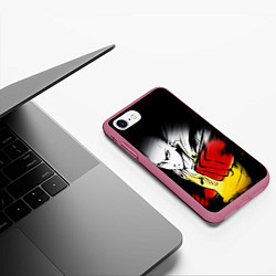 Чехол iPhone 7/8 матовый Ванпанчмен -человек с красными кулаками, цвет: 3D-малиновый — фото 2