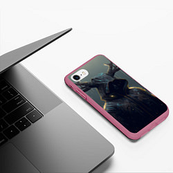 Чехол iPhone 7/8 матовый Олень в дождевике, цвет: 3D-малиновый — фото 2