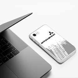 Чехол iPhone 7/8 матовый Mitsubishi speed на светлом фоне со следами шин: с, цвет: 3D-белый — фото 2
