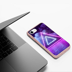 Чехол iPhone 7/8 матовый Неоновый треугольник в неоновом дыму, цвет: 3D-светло-розовый — фото 2