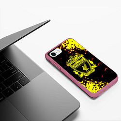 Чехол iPhone 7/8 матовый Liverpool жёлтые краски текстура, цвет: 3D-малиновый — фото 2