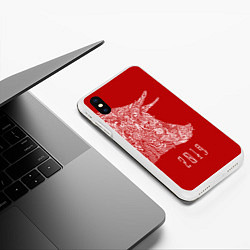 Чехол iPhone XS Max матовый Красная свинья 2019, цвет: 3D-белый — фото 2