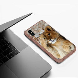 Чехол iPhone XS Max матовый Львенок, цвет: 3D-коричневый — фото 2