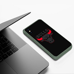 Чехол iPhone XS Max матовый CHICAGO BULLS ЧИКАГО БУЛЛС ЯРОСТЬ БЫКА, цвет: 3D-темно-зеленый — фото 2