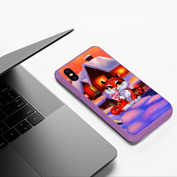 Чехол iPhone XS Max матовый Тигр на фоне новогоднего домика, цвет: 3D-фиолетовый — фото 2