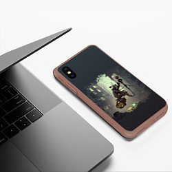 Чехол iPhone XS Max матовый Енот на ракете, цвет: 3D-коричневый — фото 2
