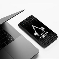 Чехол iPhone XS Max матовый Assassins Creed с потертостями на темном фоне, цвет: 3D-черный — фото 2