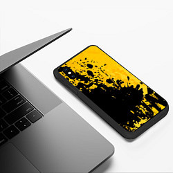 Чехол iPhone XS Max матовый Пятна черной краски на желтом фоне, цвет: 3D-черный — фото 2