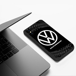 Чехол iPhone XS Max матовый Volkswagen speed на темном фоне со следами шин, цвет: 3D-черный — фото 2