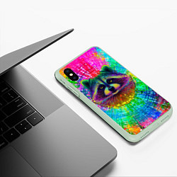 Чехол iPhone XS Max матовый Цветной енот, цвет: 3D-салатовый — фото 2