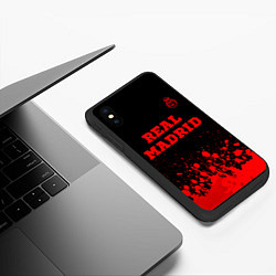 Чехол iPhone XS Max матовый Real Madrid - red gradient посередине, цвет: 3D-черный — фото 2