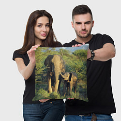 Подушка квадратная Семья слонов в природе, цвет: 3D-принт — фото 2
