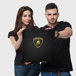 Подушка квадратная Lamborghini logo n carbone, цвет: 3D-принт — фото 2