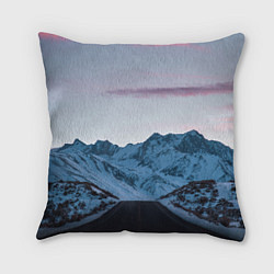 Подушка квадратная Белые зимние горы с дорогой, цвет: 3D-принт