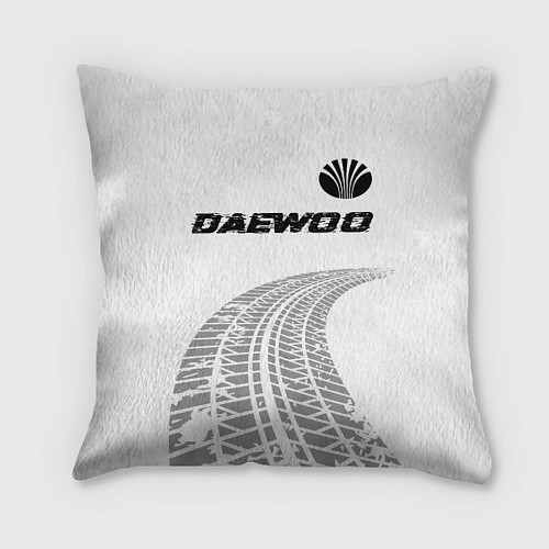 Подушка квадратная Daewoo speed на светлом фоне со следами шин: симво / 3D-принт – фото 1