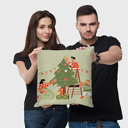Подушка квадратная Семья наряжает новогоднюю елку, цвет: 3D-принт — фото 2