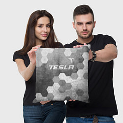 Подушка квадратная Tesla - grey gradient посередине, цвет: 3D-принт — фото 2