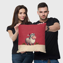 Подушка квадратная Новогодняя лошадка с прищуренным взглядом, цвет: 3D-принт — фото 2