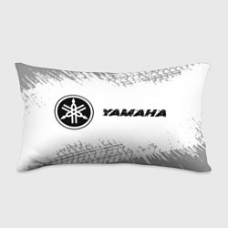 Подушка-антистресс Yamaha speed на светлом фоне со следами шин: надпи