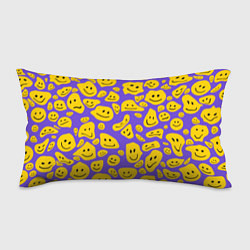 Подушка-антистресс Расплывшийся смайлик на фиолетовом