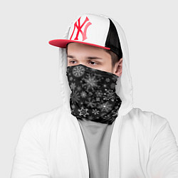 Бандана-труба Белые снежинки на черном, цвет: 3D-принт — фото 2